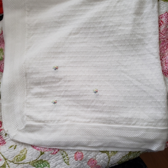 Vintage Baby Blanket - Picture 1 of 3